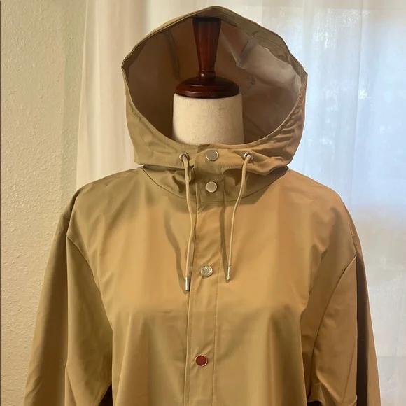 Rains Lightweight Waterproof Trench Style Raincoat in color Sand. NWT - Picture 6 of 14